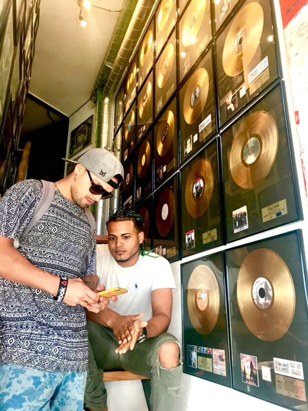 39203150_10215277538150618_3711979039515213824_n